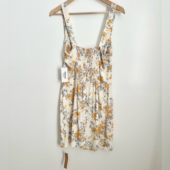 NWT reformation humphrey dress in christina | size 10 - Picture 4 of 9